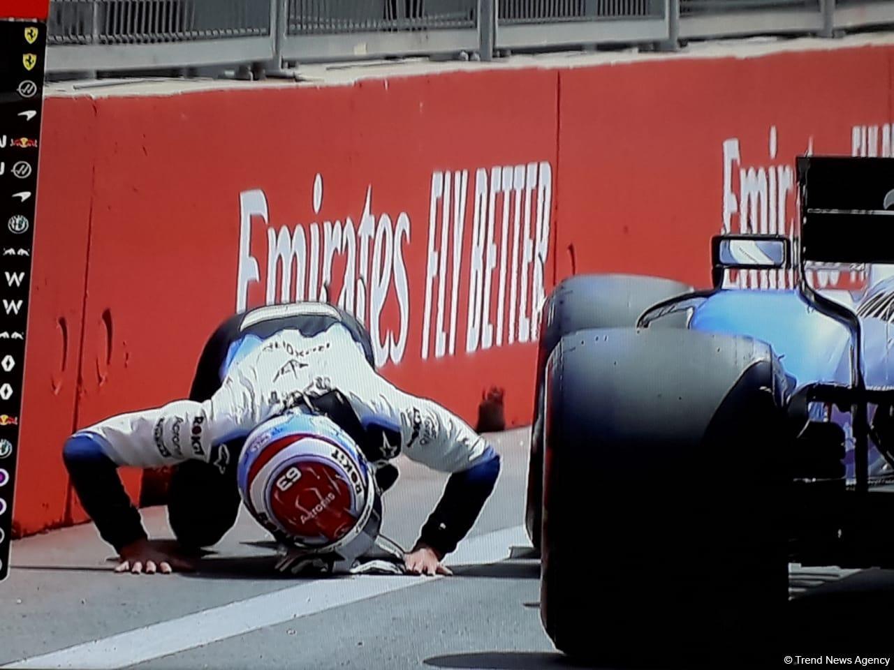 Жесткая авария на Формуле-1 в Баку: в болид влетел канализационный люк