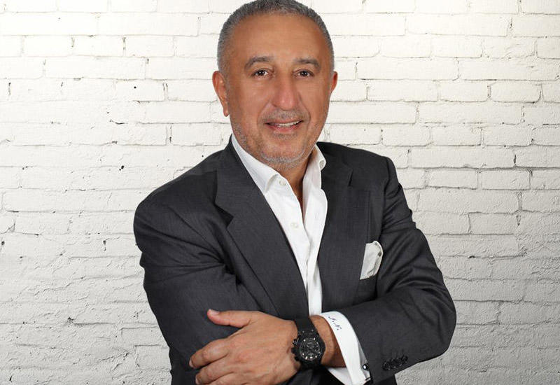 Üç Vaqif və Villis Konover