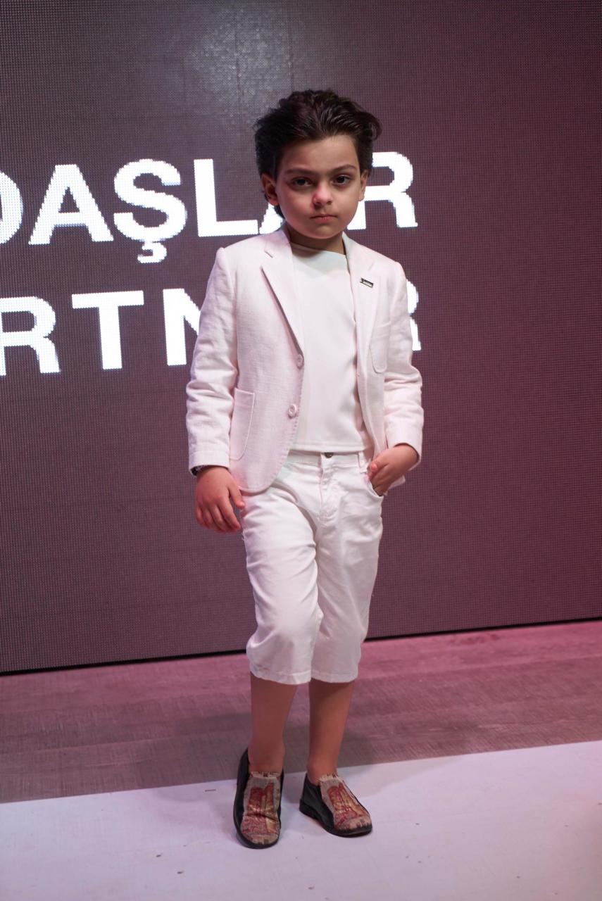 В Баку состоялось открытие Azerbaijan Fashion Week