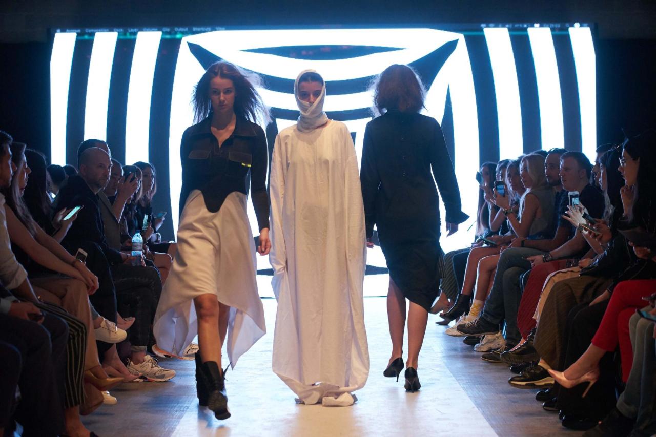 В Баку состоялось открытие Azerbaijan Fashion Week