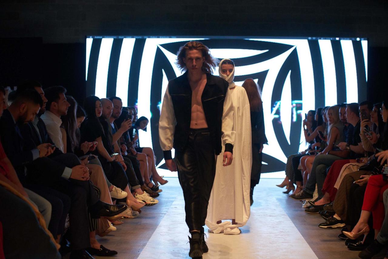 В Баку состоялось открытие Azerbaijan Fashion Week
