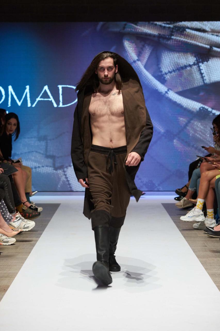 В Баку состоялось открытие Azerbaijan Fashion Week