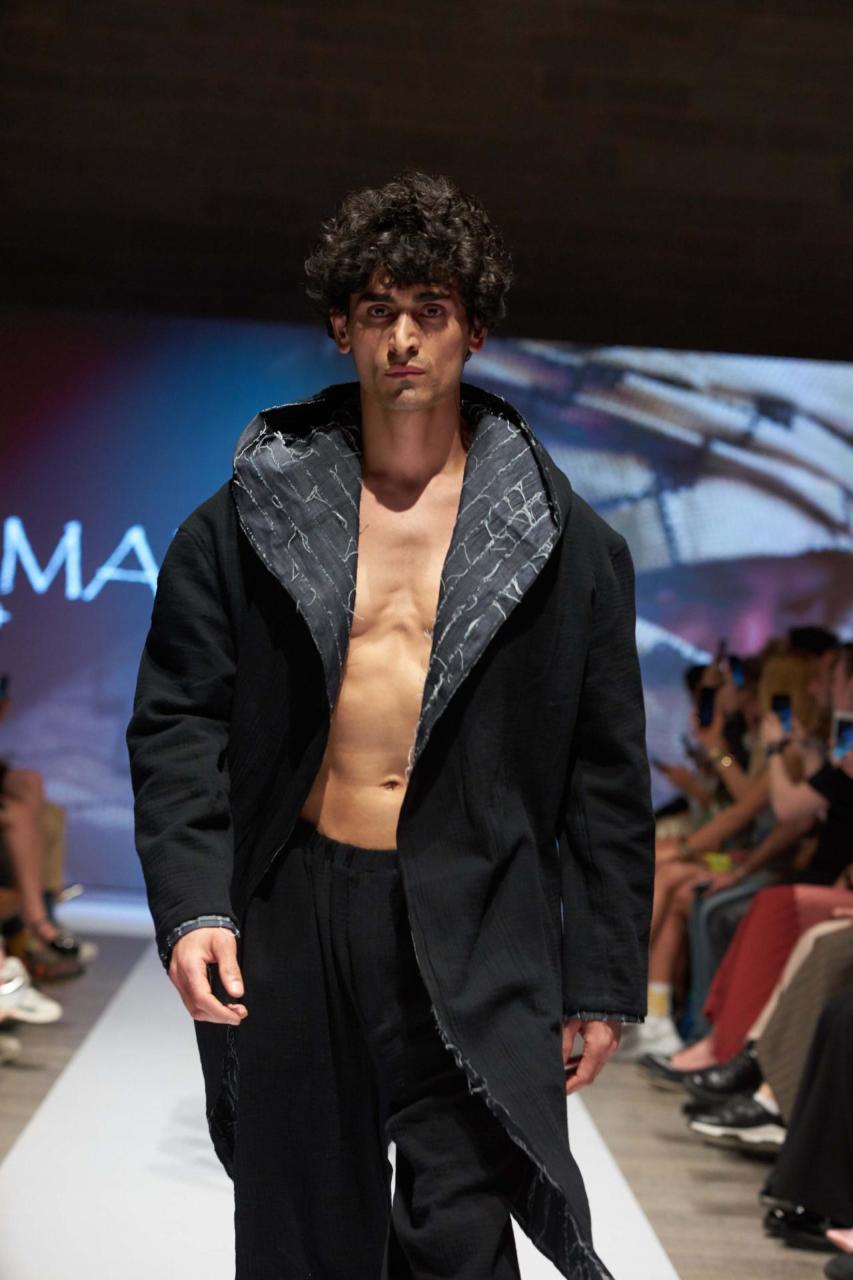 В Баку состоялось открытие Azerbaijan Fashion Week