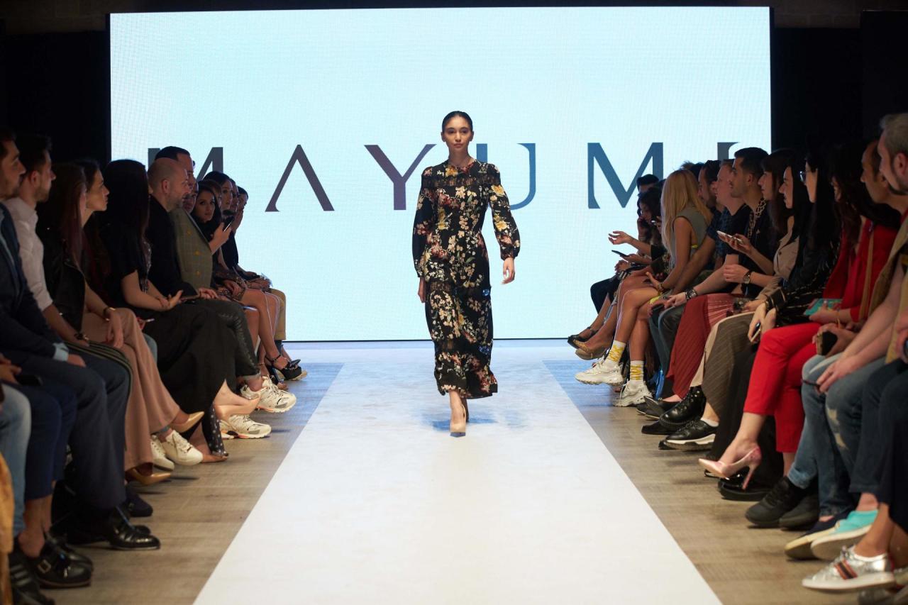 В Баку состоялось открытие Azerbaijan Fashion Week