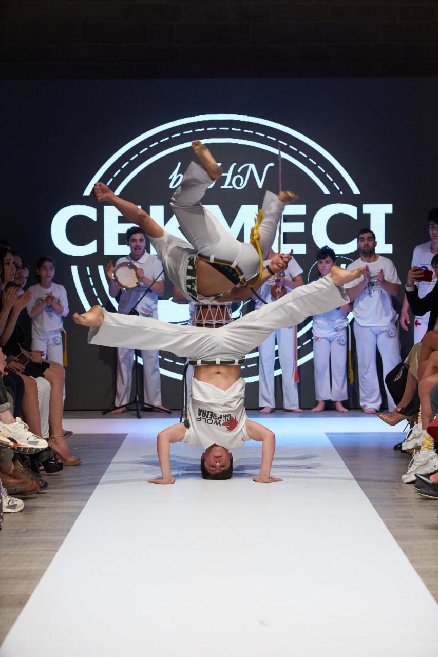 В Баку состоялось открытие Azerbaijan Fashion Week