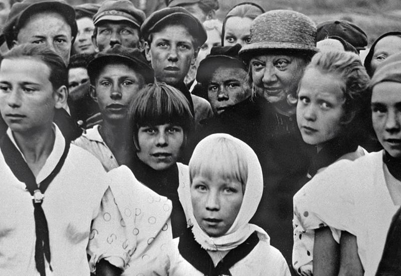 Почему у пионеров в СССР были запрещены рукопожатия?