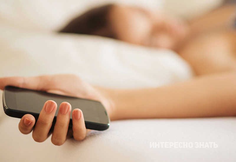 Почему немеют руки во время сна?