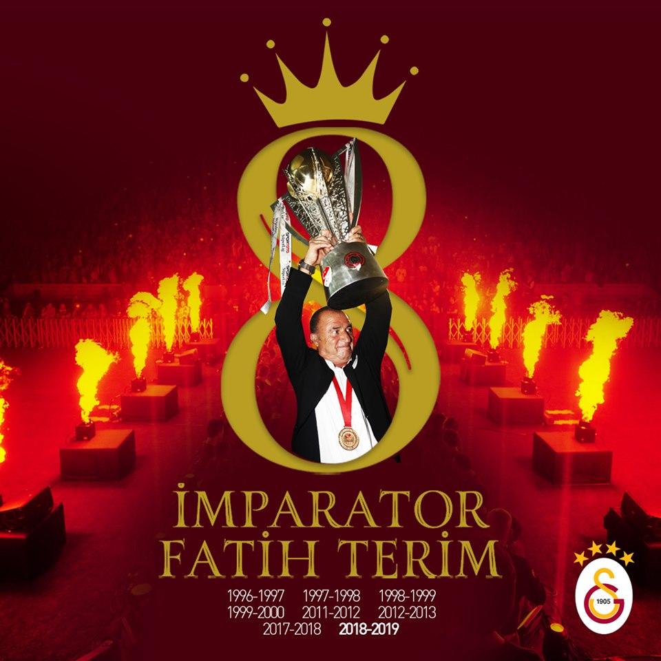 "Галатасарай" в 22-й раз выиграл чемпионат Турции по футболу