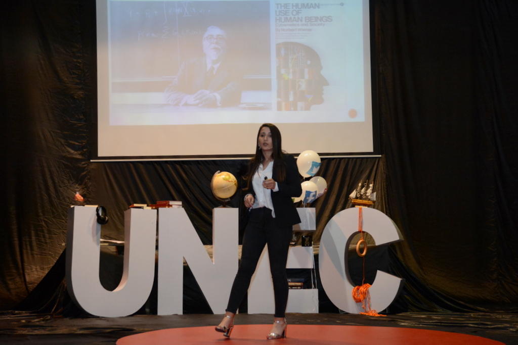 Стал известен победитель международного конкурса науки UNEC III Science Slam