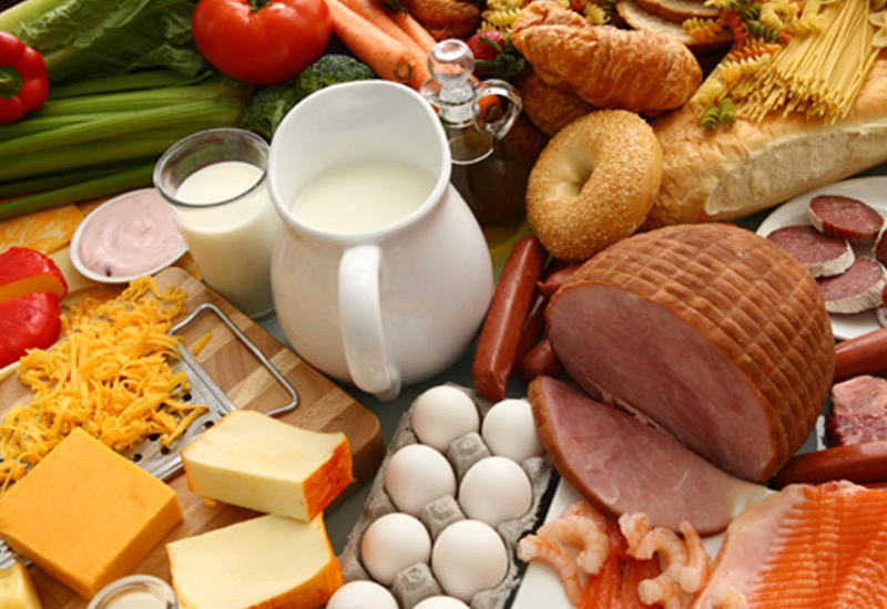 Azərbaycanda pulu daha çox nəyə xərcləyirlər?