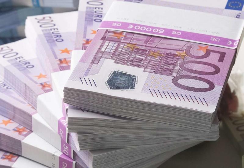 Власти ФРГ выделят около €1,6 млрд на исследования коронавируса