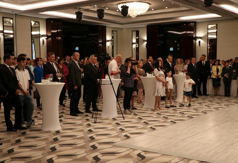 В Молдове отметили День республики Азербайджана