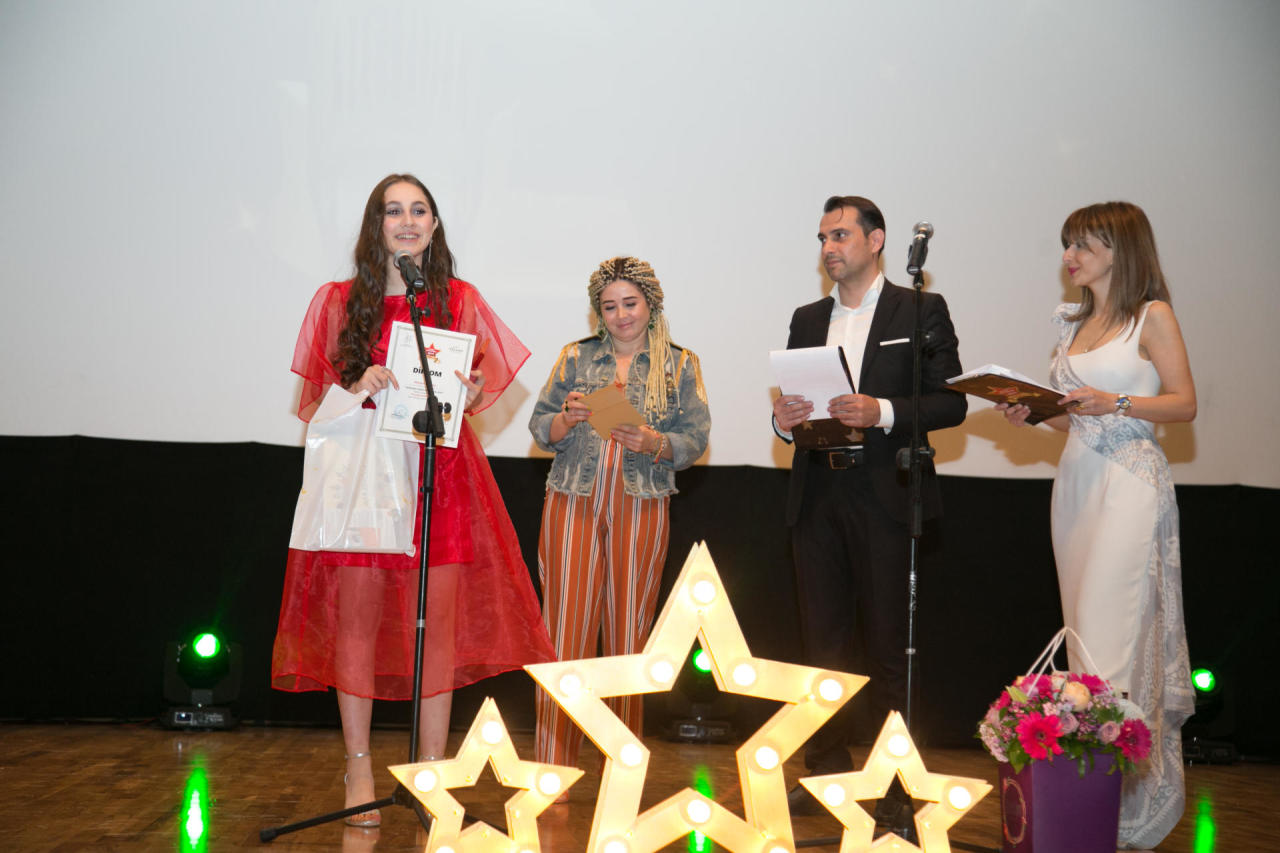В Баку прошла церемония награждения проекта Azerbaijan Golden Kids Awards 2019