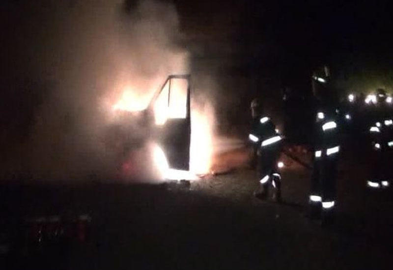 В Агсу сгорел грузовик