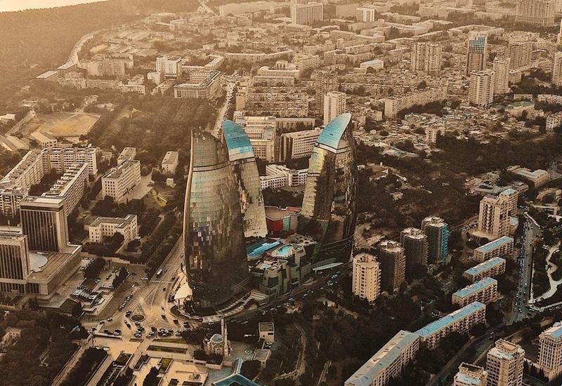 Instagram взорвал видеоролик, снятый немецкими блогерами в Баку