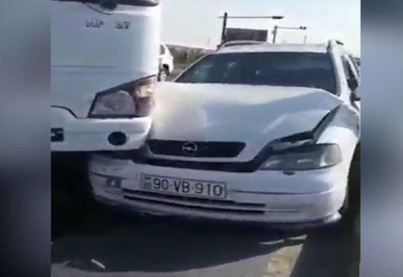 Тяжелая авария с участием автобуса в Сумгайыте