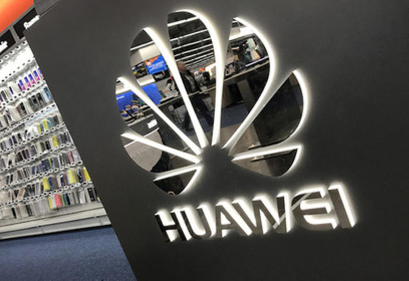 За смартфоны Huawei без приложений Google и Facebook вернут деньги