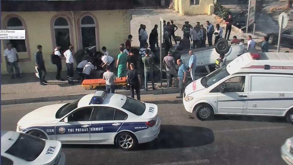 Тяжелая авария в Баку, образовалась пробка