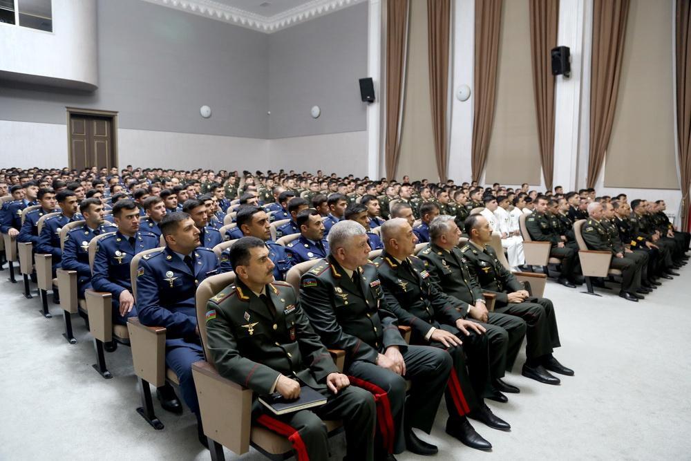 Каждый офицер азербайджанской армии должен служить с чувством любви к Родине - Закир Гасанов