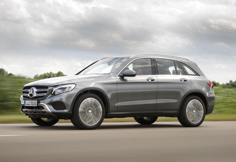 Власти ФРГ отзывают в мастерские десятки тысяч дизельных автомобилей Mercedes