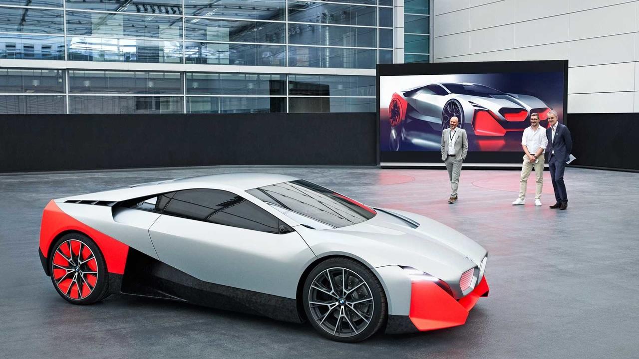 BMW продемонстрировала впечатляющие спорткары будущего
