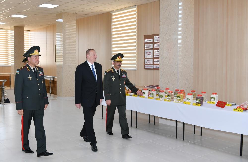 Президент Ильхам Алиев ознакомился с условиями, созданными после реконструкции в Военном лицее имени Джамшида Нахчыванского