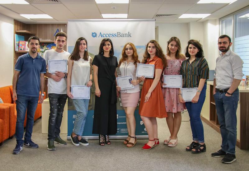 AccessBank tələbələrarası müsabiqənin qaliblərini mükafatlandırıb