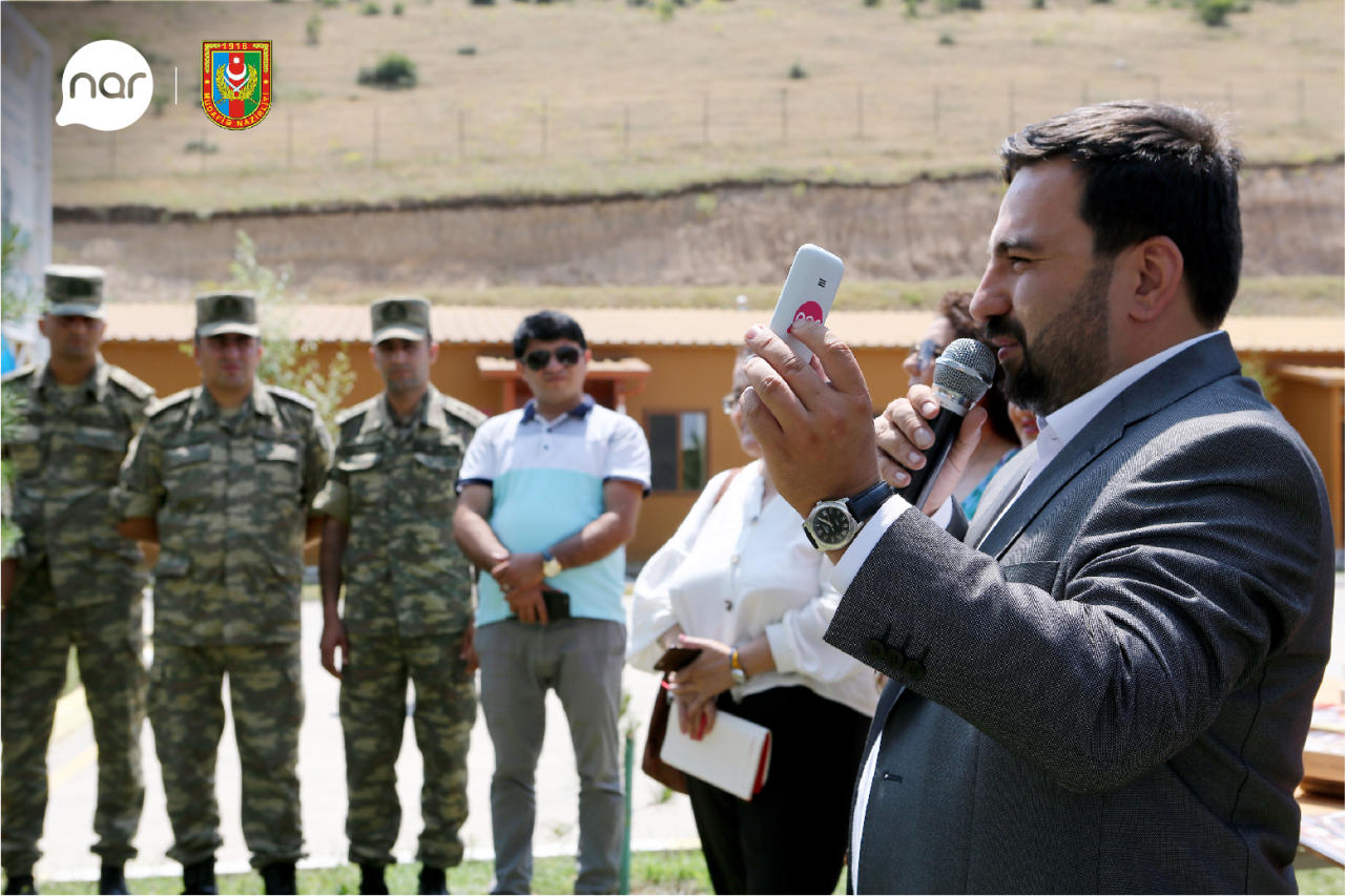 Nar создал мобильный переговорный пункт в нескольких воинских частях