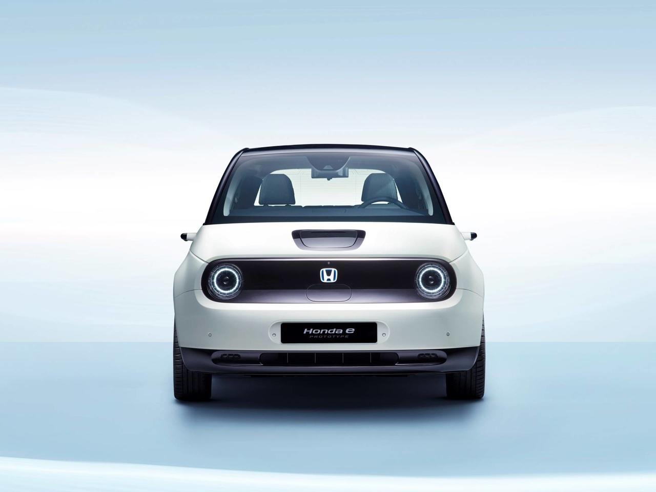 Cтали известны характеристики произведшего фурор е-мобиля Honda