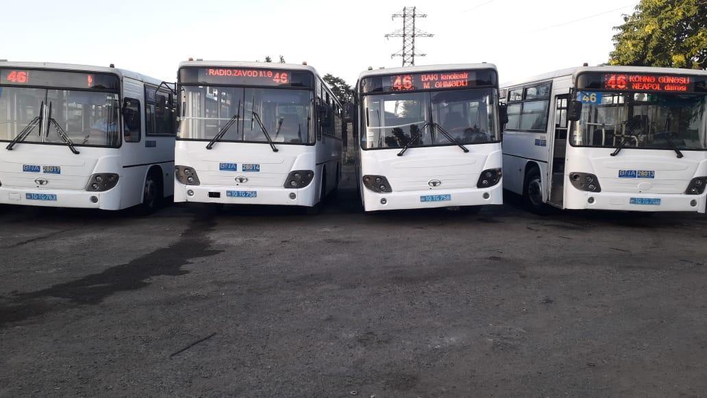 В Баку привезли новые автобусы
