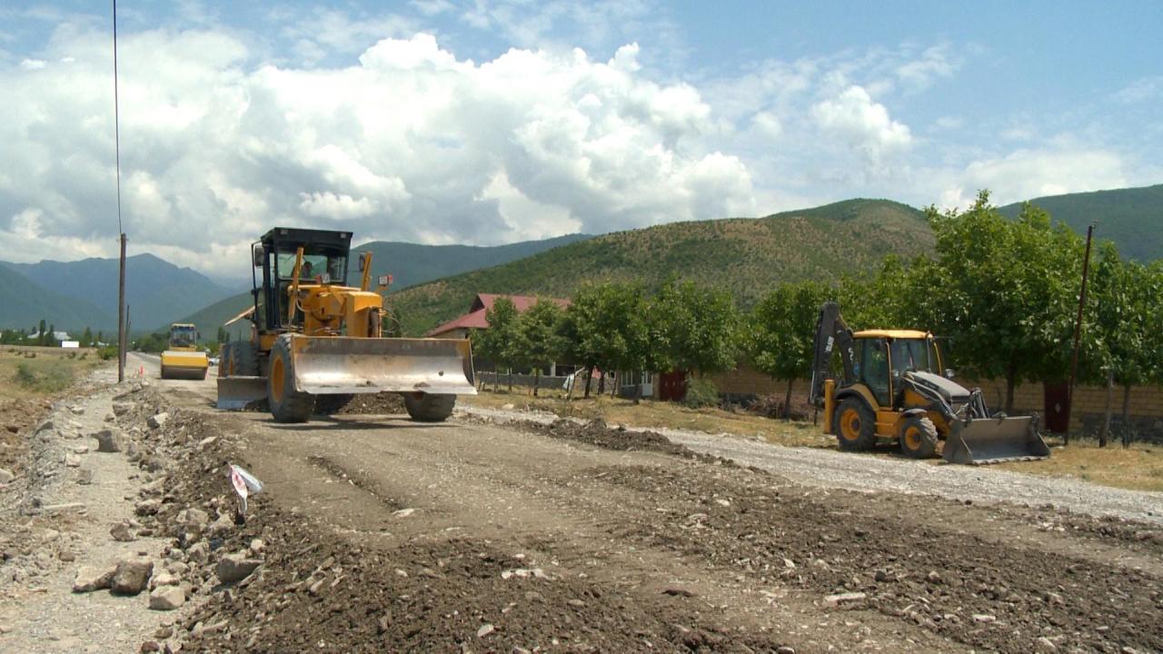 В регионах Азербайджана ремонтируют дороги