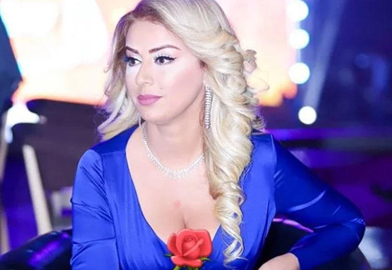 Roza Zərgərli "sponsoru" ilə istirahətdə
