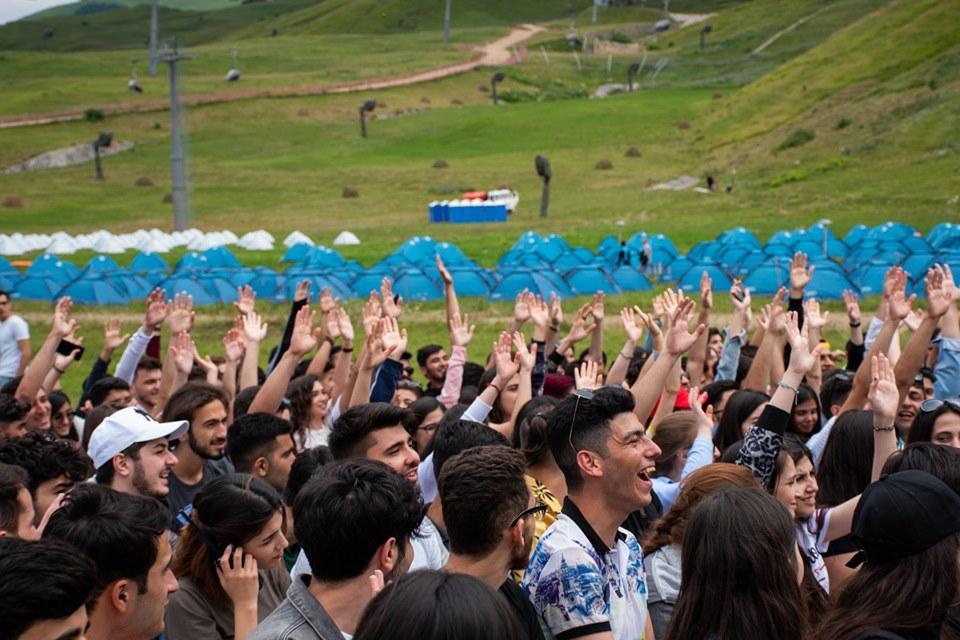 В Азербайджане организован пятидневный молодежный лагерь YayFest