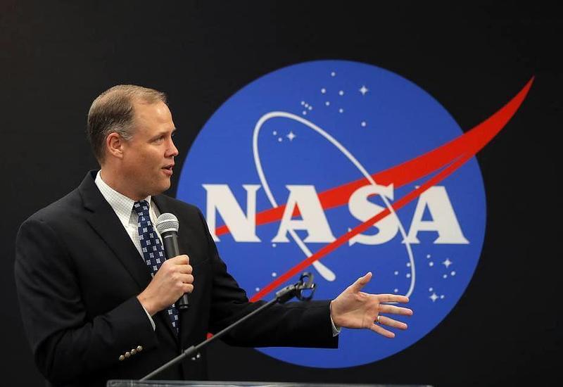 Глава NASA заявил о необходимости вести поиски жизни на Марсе