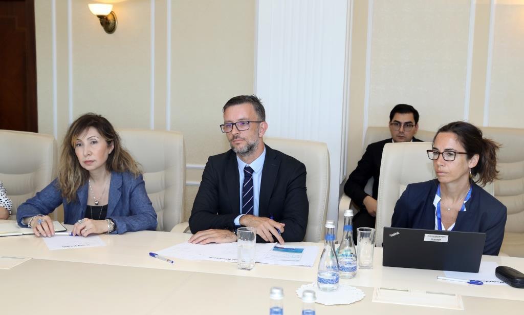 В Азербайджане безработных привлекут к бизнесу