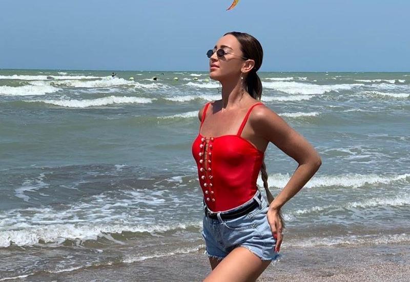 Ольга Бузова верит в любовь в Баку