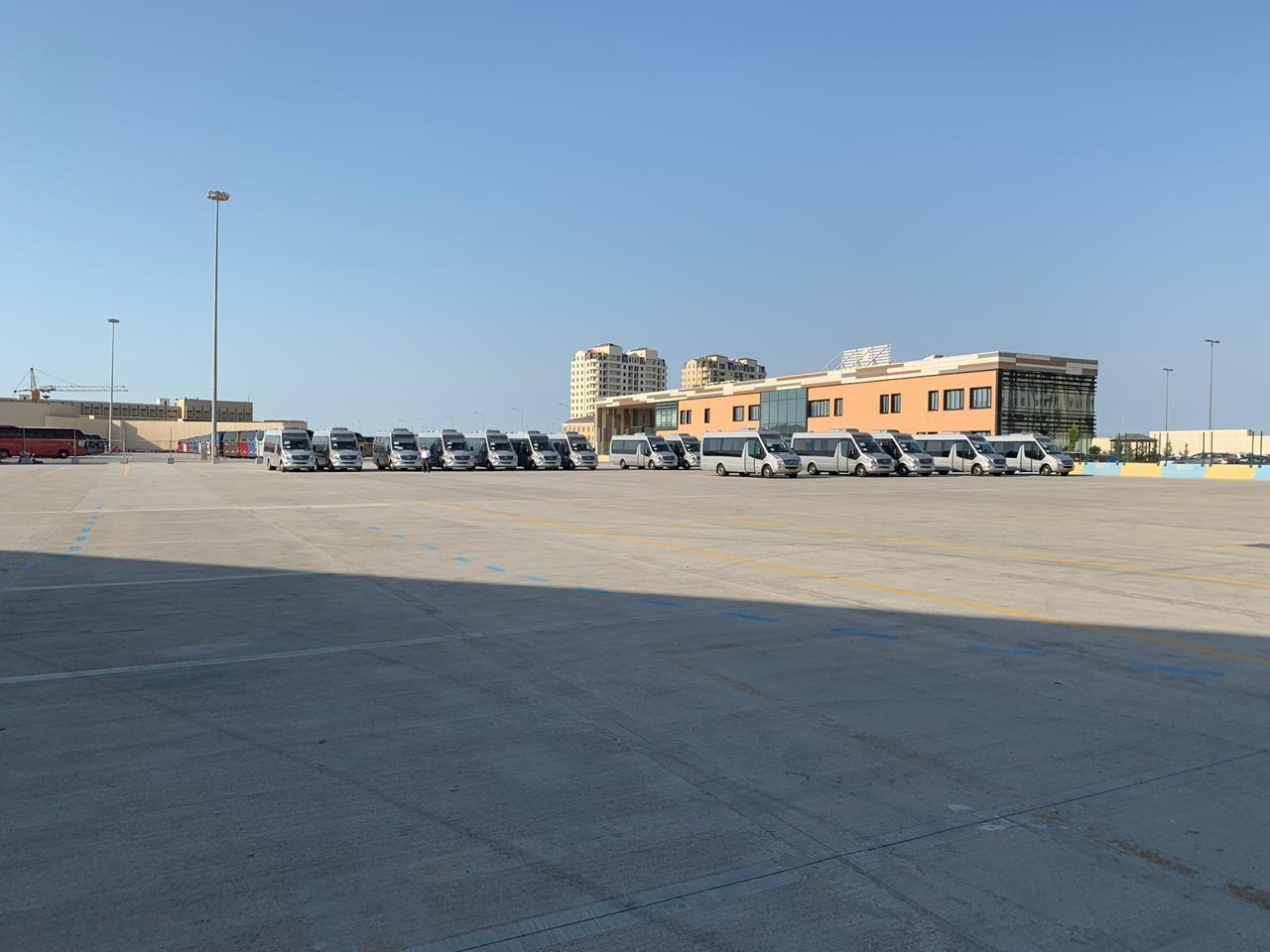 Гостей и спортсменов EYOF Baku 2019 обслуживают десятки автобусов и микроавтобусов