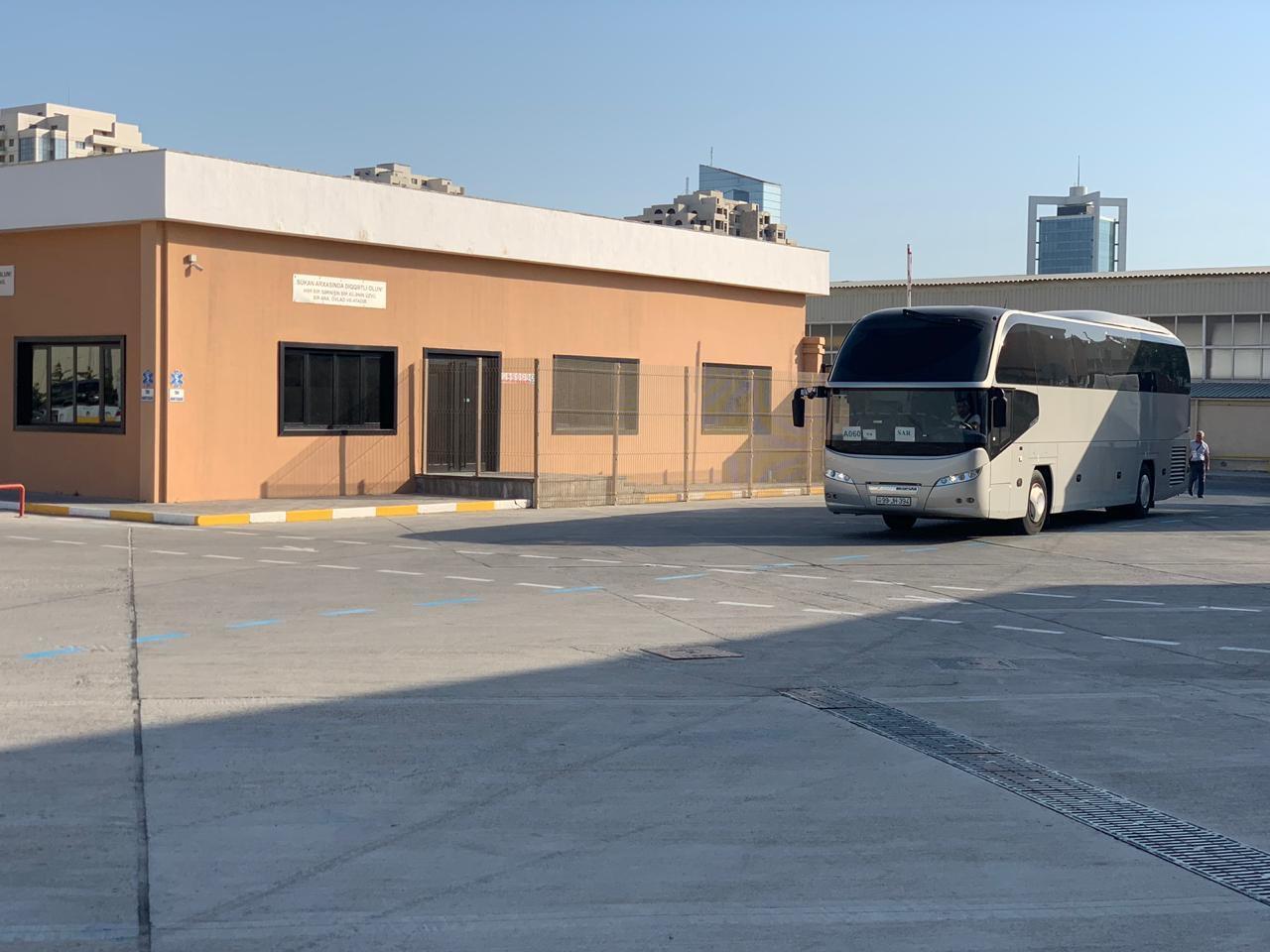 Гостей и спортсменов EYOF Baku 2019 обслуживают десятки автобусов и микроавтобусов