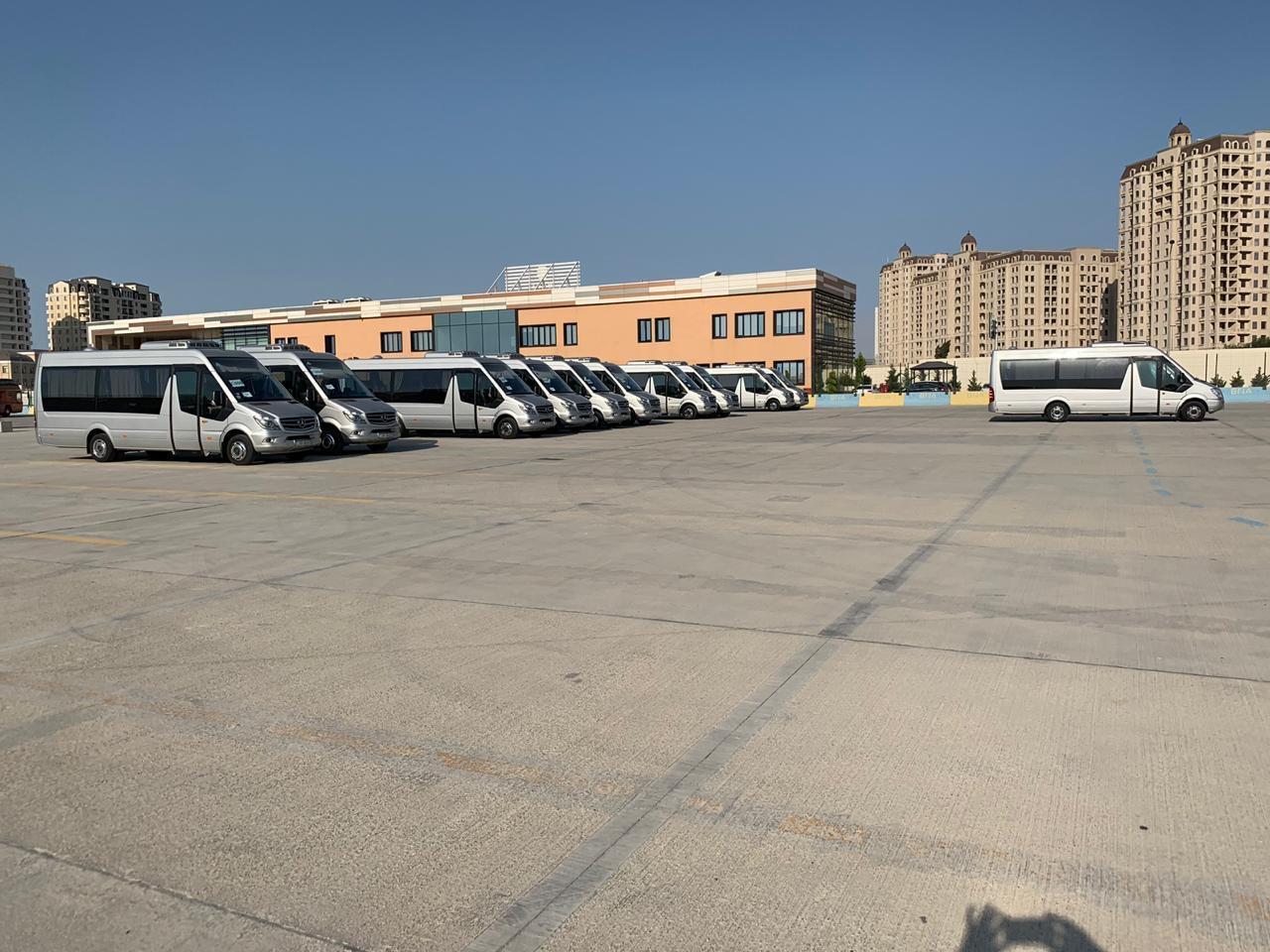 Гостей и спортсменов EYOF Baku 2019 обслуживают десятки автобусов и микроавтобусов