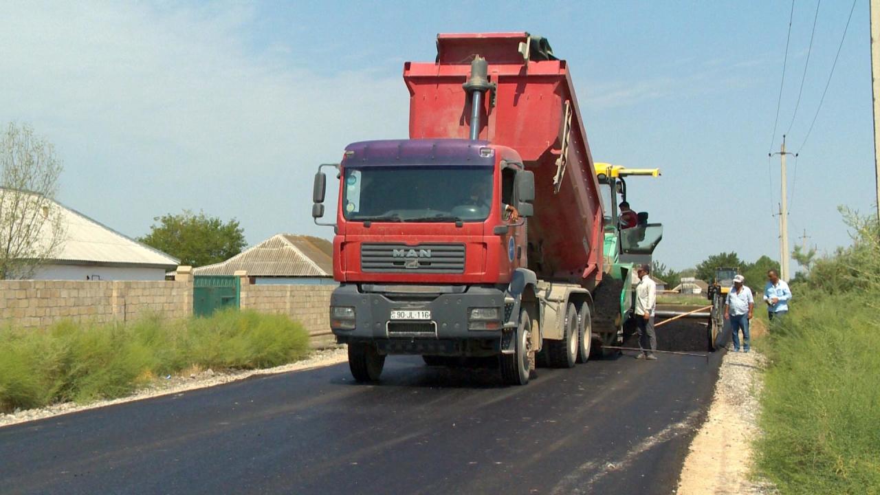 В регионах Азербайджана ремонтируют дороги