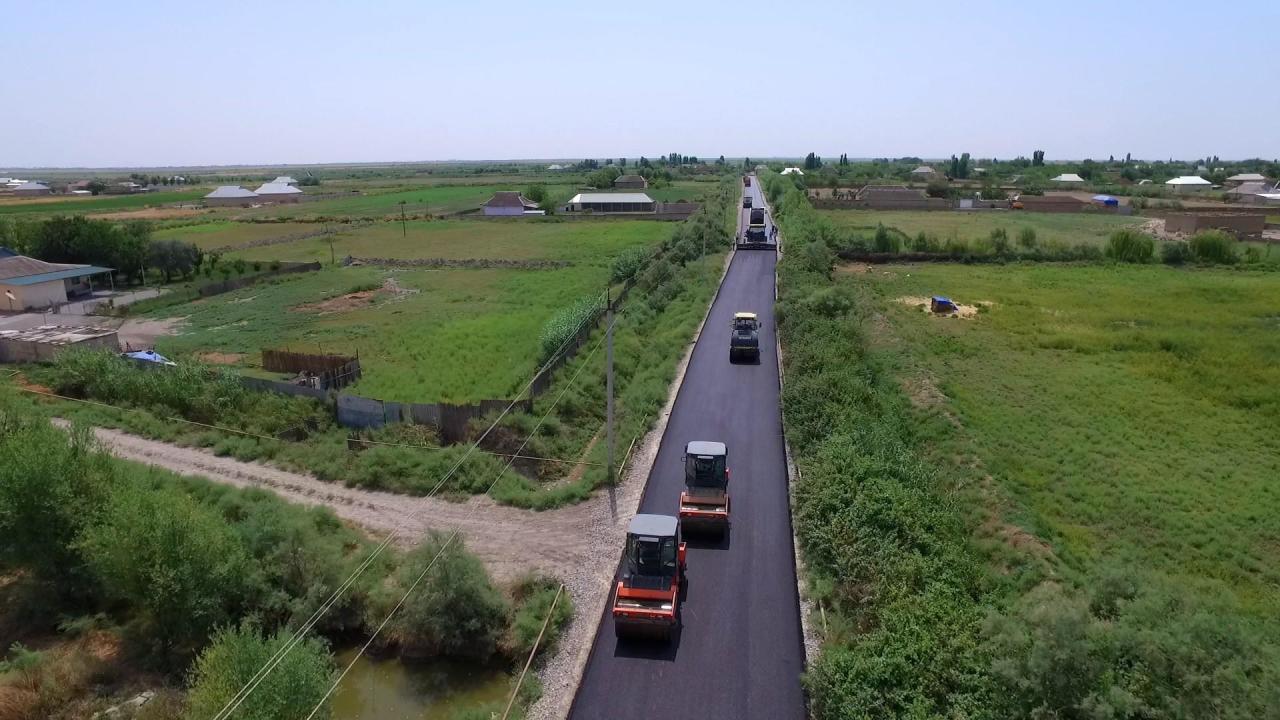 В регионах Азербайджана ремонтируют дороги