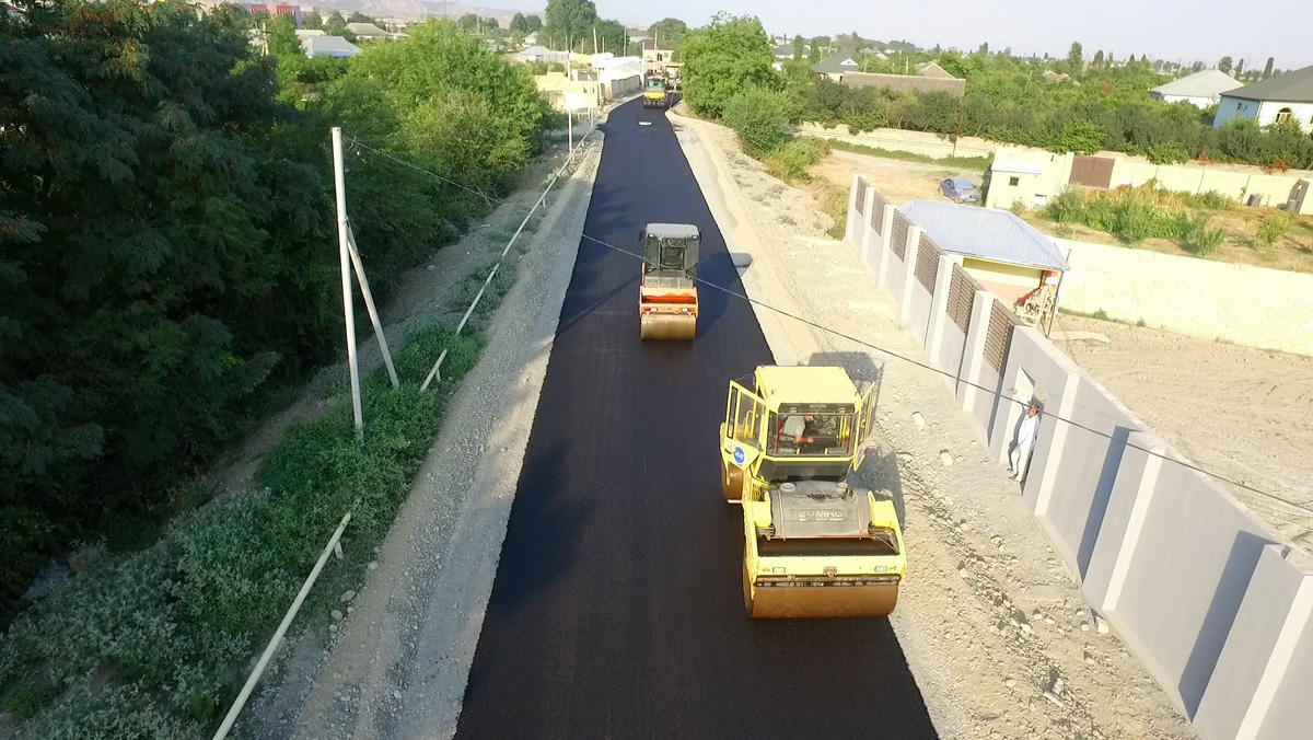 В регионах Азербайджана ремонтируют дороги