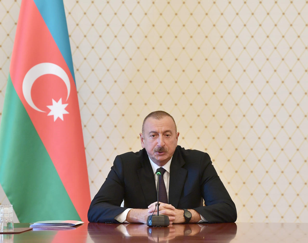 При Президенте Ильхаме Алиеве прошло совещание, связанное с социально-экономической сферой