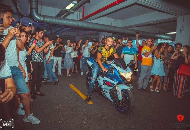 В Баку прошел показ фильма "Форсаж: Хоббс и Шоу"