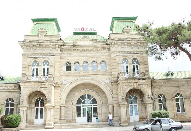 Yüz iyirmi yaşlı memarlıq incisi-Xaçmaz Dəmiryol Vağzalı