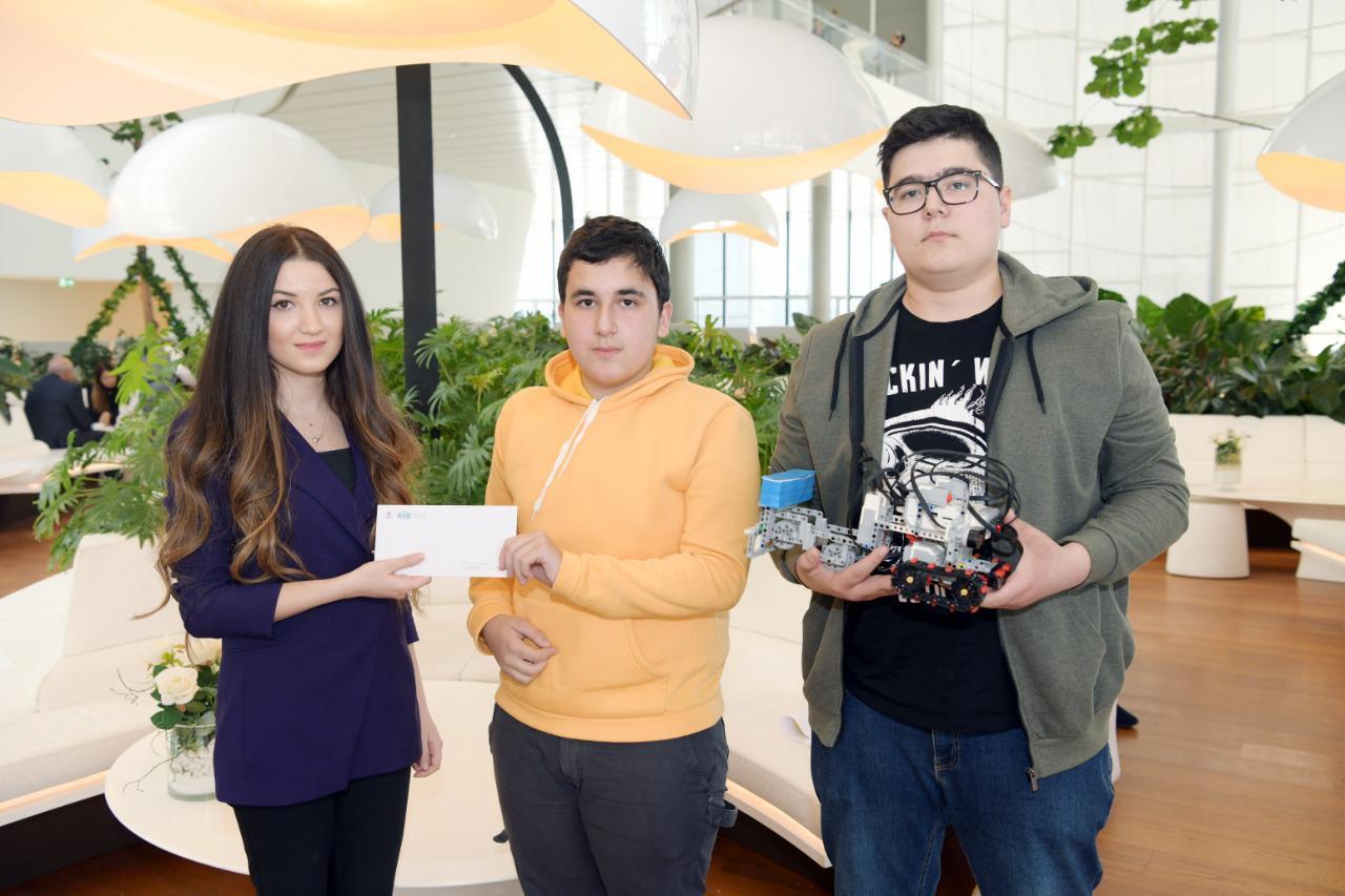 Общественное объединение "Региональное развитие" оказало поддержку школьникам-изобретателям Азербайджана