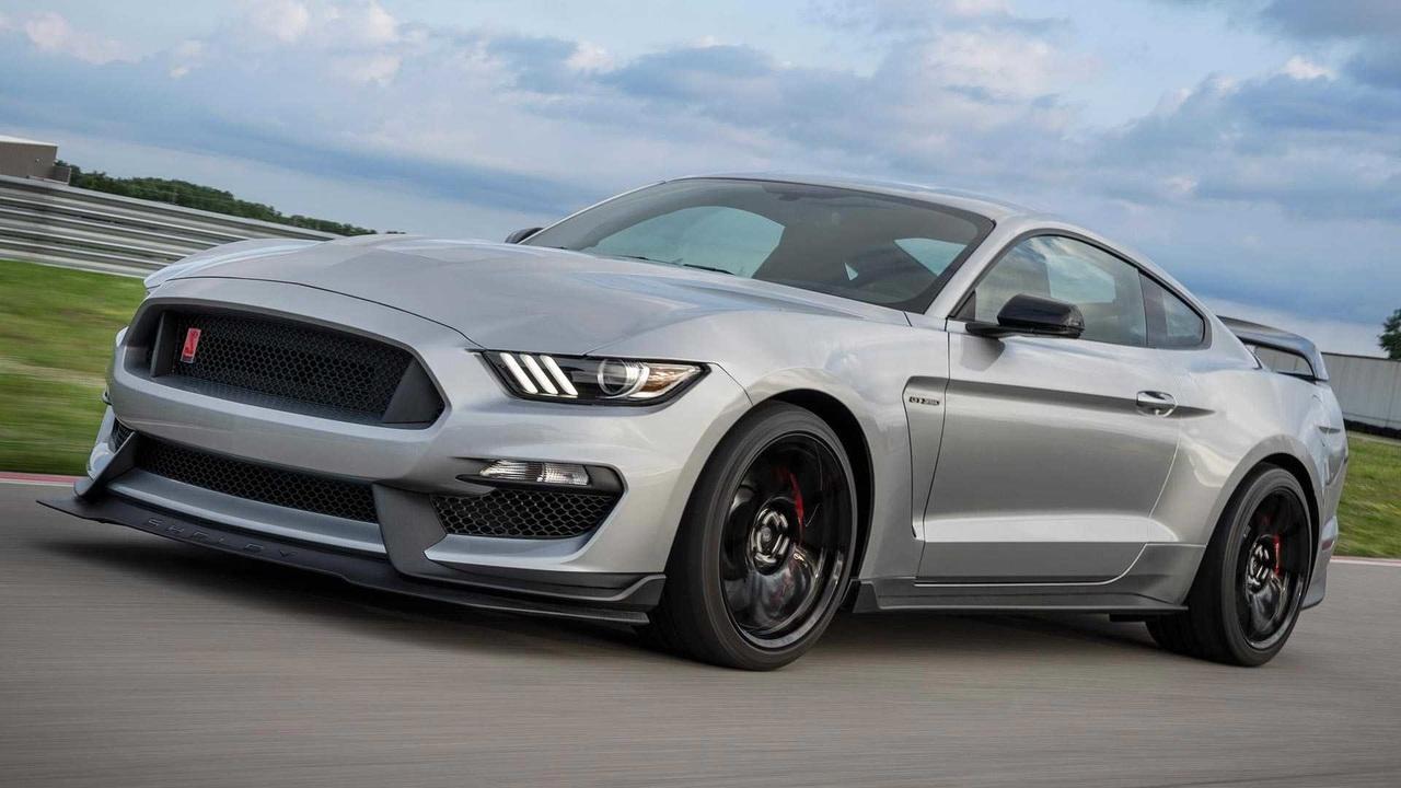 Новый Ford Mustang GT350R доработали деталями от старшей модели