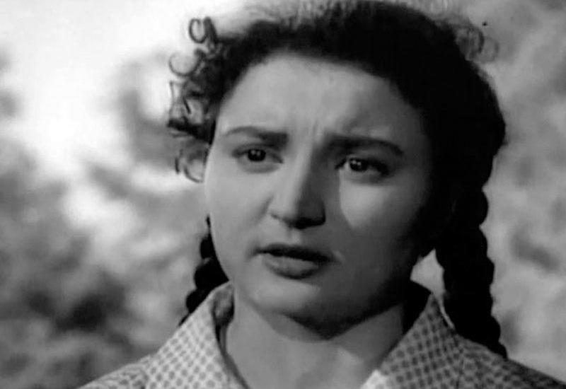 Dörd sənətin yiyəsi - “Qızmar günəş altında” filminin Gülpərisi yığma komandanın kapitanıymış