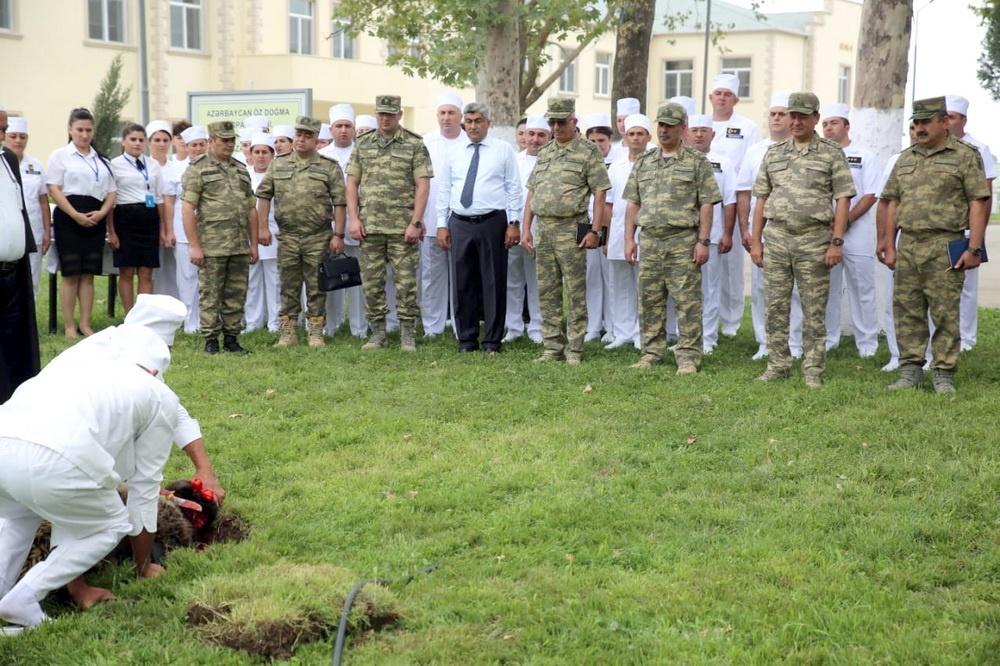 Закир Гасанов на открытии нового военного госпиталя в прифронтовой зоне