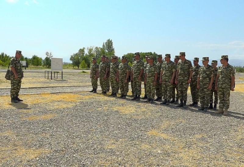 Əlahiddə Ümumqoşun Orduda komandir hazırlığı məşğələləri keçirilib